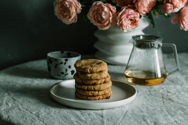 Keto Chocolate Chip Cookies